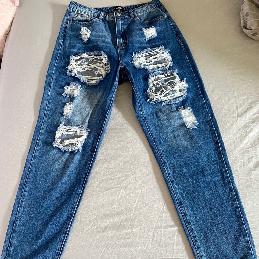 High Rise Mom Jeans - Picture 3 of 4